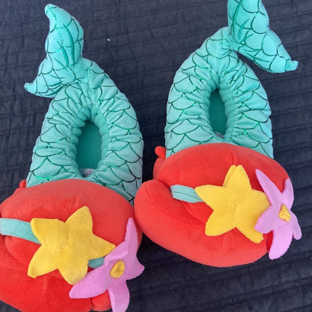 Disney Slippers - Picture 3 of 6